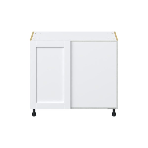 Dahlia Bright White  Shaker Assembled Blind Base Corner  Cabinet with Right Pull Out (39 in. W x 34.5 in. H x 24 in. D)