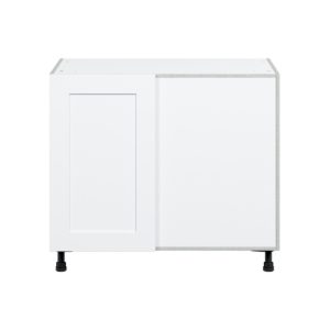 Jasmine Painted Warm White  Shaker Assembled Blind Base Corner  Cabinet with Right Pull Out (39 in. W x 34.5 in. H x 24 in. D)