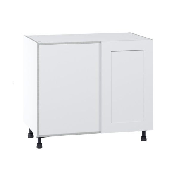 Jasmine Painted Warm White  Shaker Assembled Blind Base Corner  Cabinet with Left Pull Out (39 in. W x 34.5 in. H x 24 in. D)