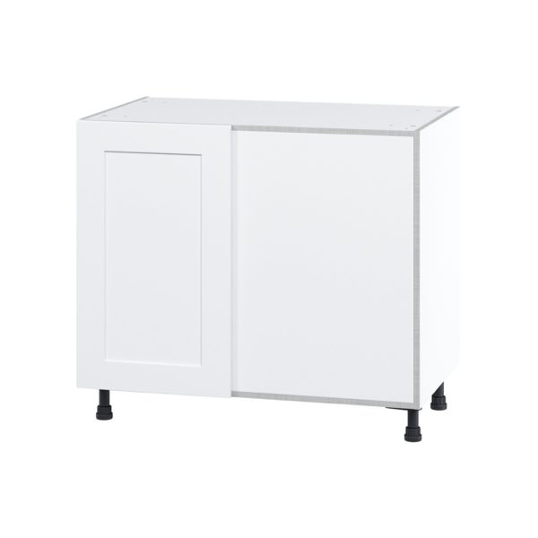 Jasmine Painted Warm White  Shaker Assembled Blind Base Corner  Cabinet Right Open (39 in. W x 34.5 in. H x 24 in. D)