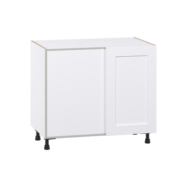 Jasmine Painted Warm White Shaker Assembled Magick Corner Blind Base Kitchen Cabinet (39 in. W x 34.5 in.H x 24 in. D)